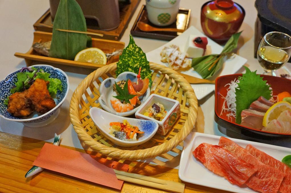 Ban-Ya Hot Spring Inn Yufu Eksteriør bilde