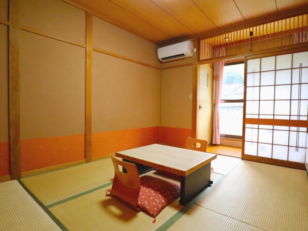 Ban-Ya Hot Spring Inn Yufu Eksteriør bilde