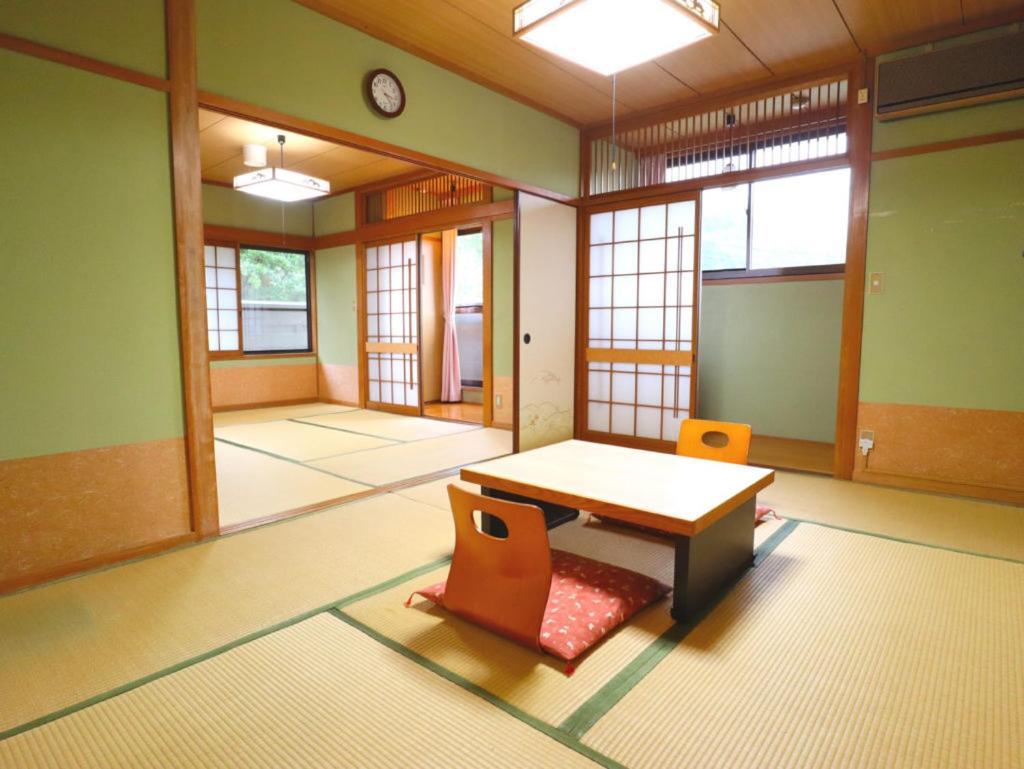 Ban-Ya Hot Spring Inn Yufu Eksteriør bilde