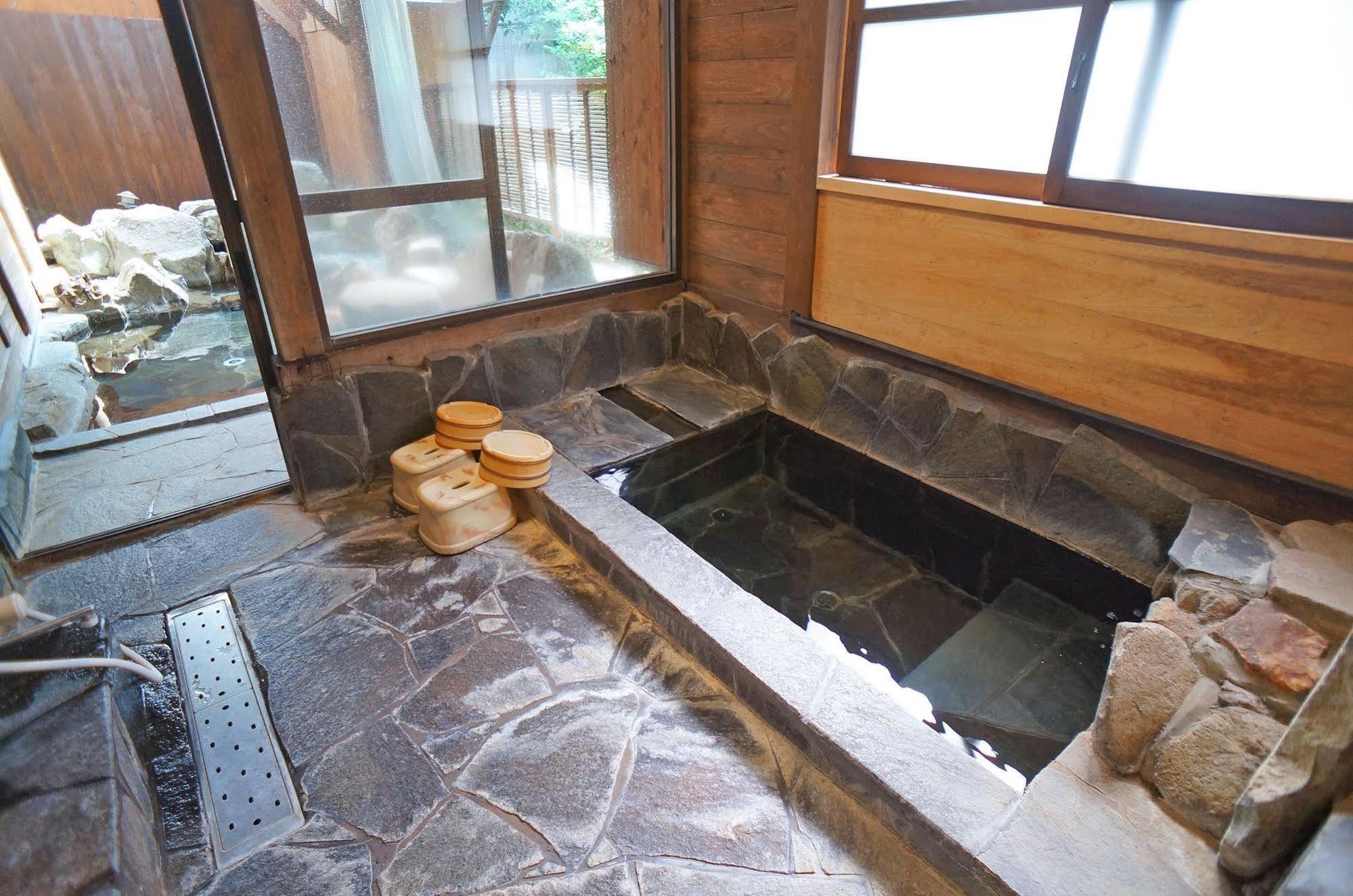 Ban-Ya Hot Spring Inn Yufu Eksteriør bilde