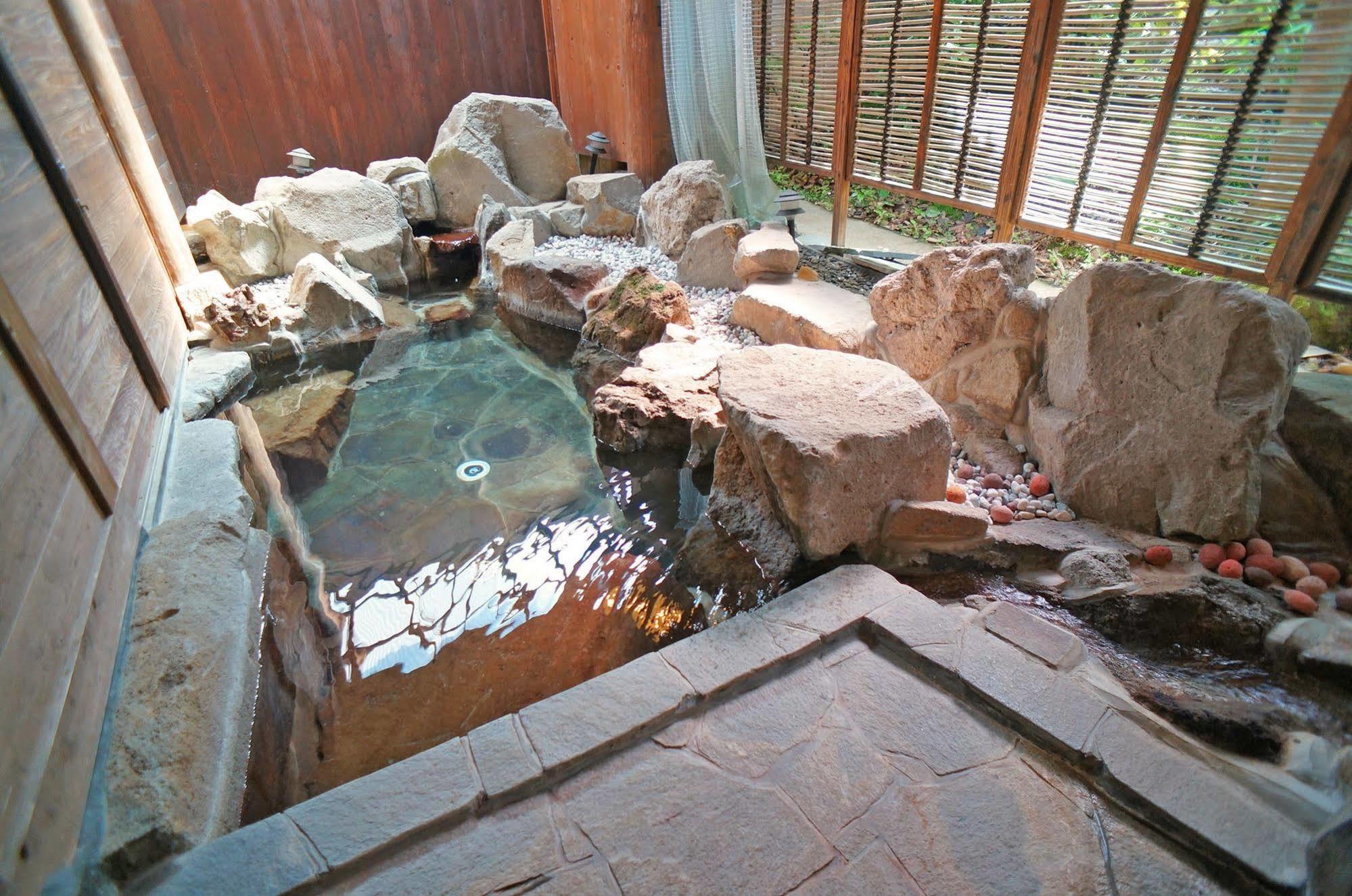 Ban-Ya Hot Spring Inn Yufu Eksteriør bilde