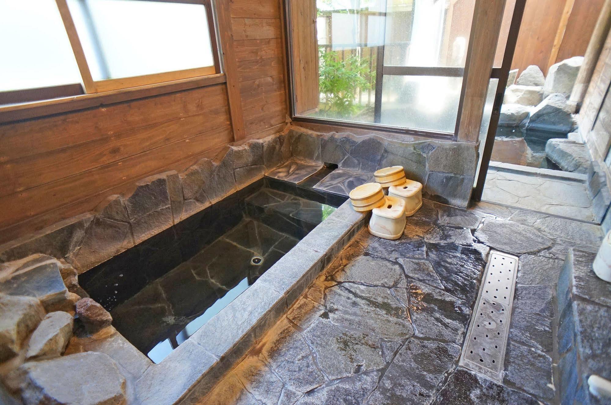 Ban-Ya Hot Spring Inn Yufu Eksteriør bilde