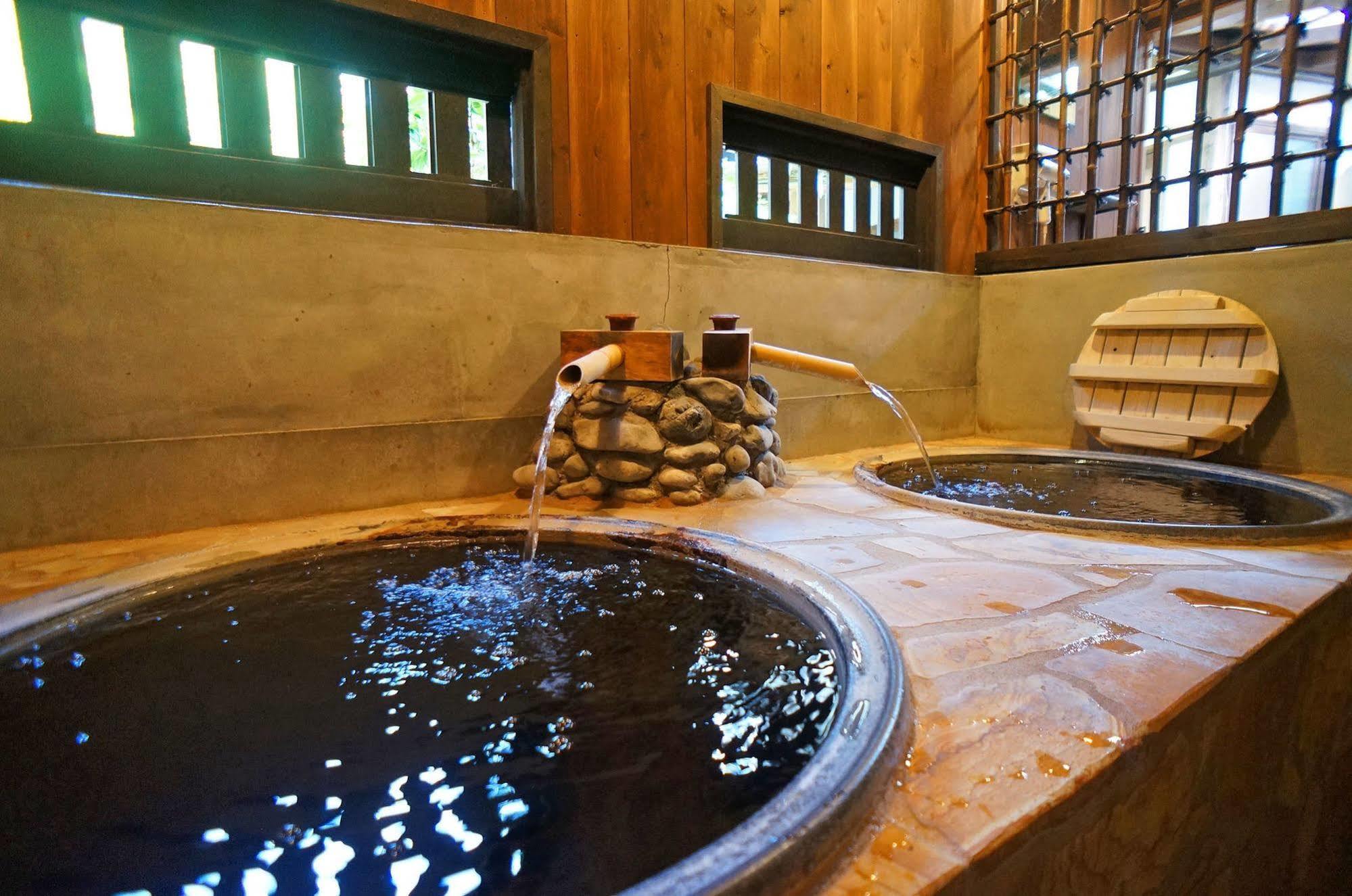 Ban-Ya Hot Spring Inn Yufu Eksteriør bilde
